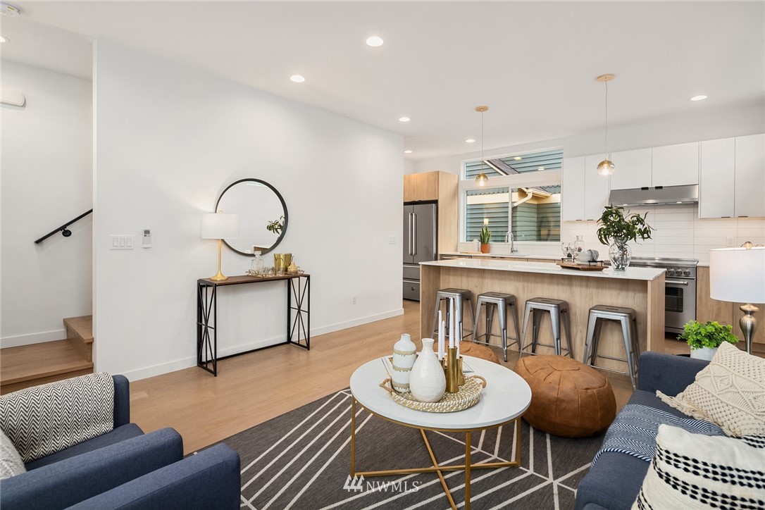 536 North 67th Street, Unit B Seattle, WA 98103 - Photo 12 of 20 Gallery Image 12