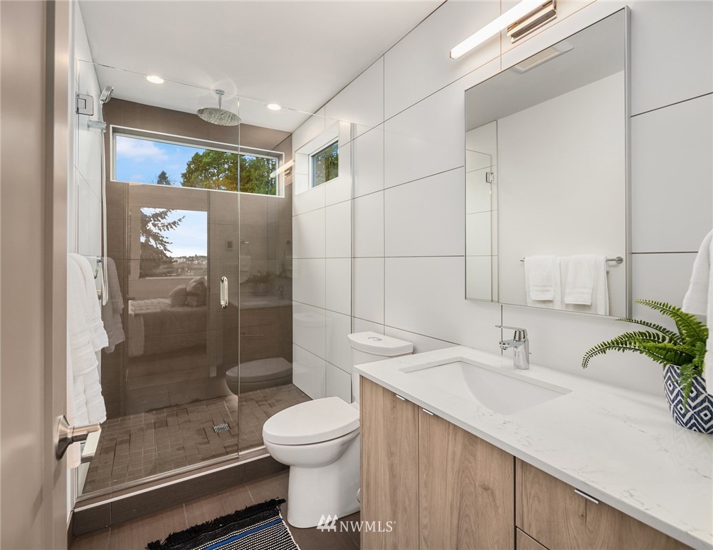 536 North 67th Street, Unit B Seattle, WA 98103 - Photo 15 of 20 Gallery Image 15