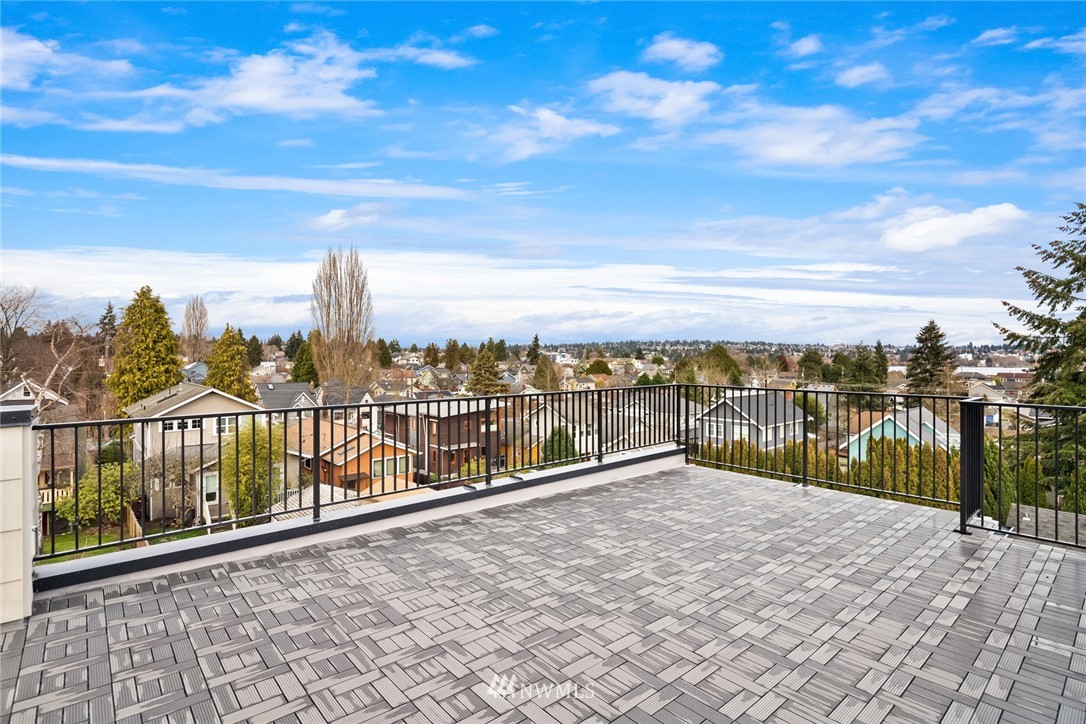 536 North 67th Street, Unit B Seattle, WA 98103 - Photo 17 of 20 Gallery Image 17