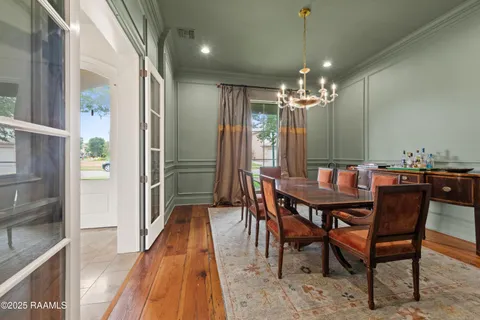 $975,000 | 100 Emily Circle, Lafayette, LA 70508