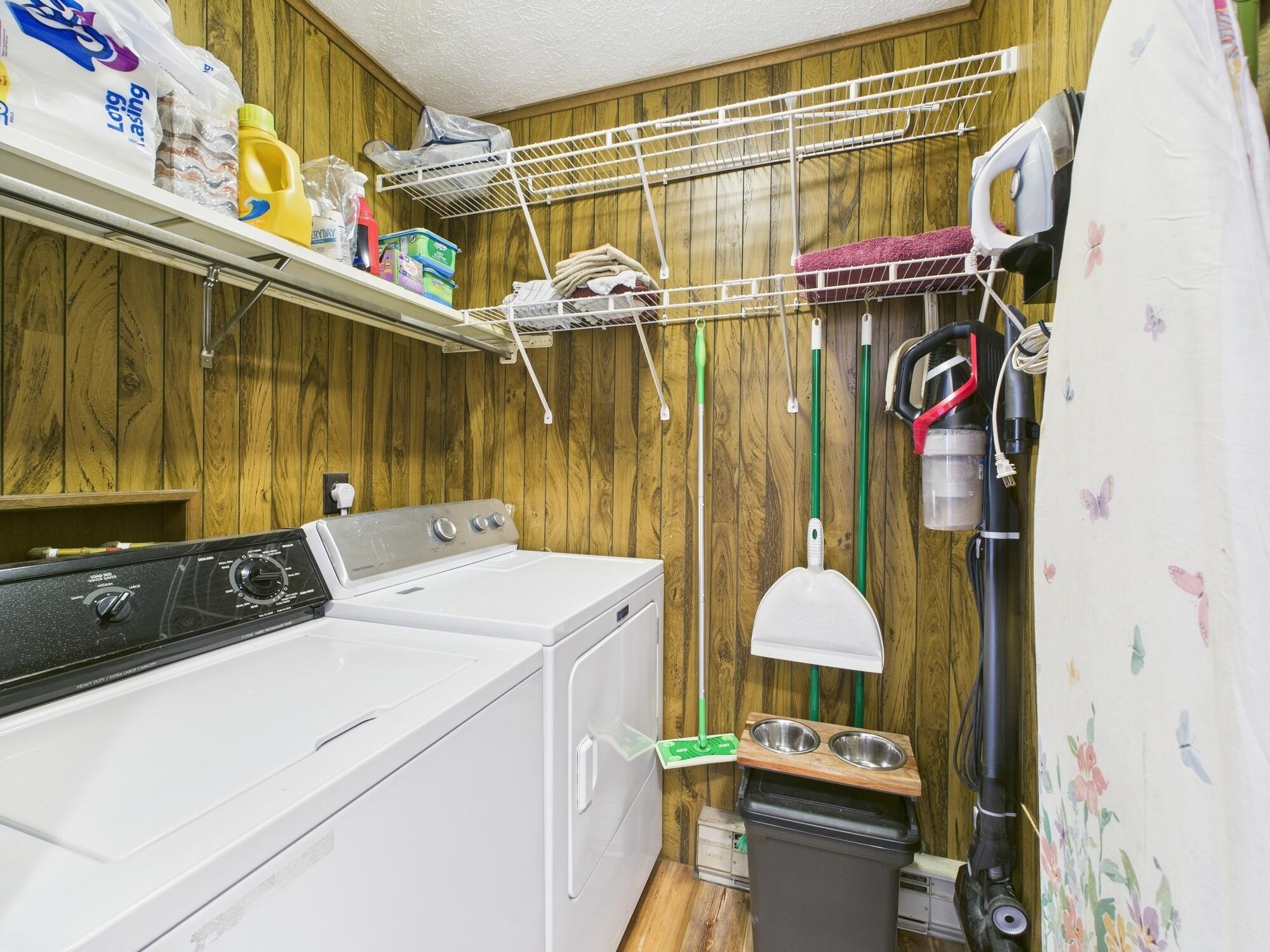 193 Elk Run Road Pocono Lake, PA 18347 - Photo 23 of 51 a utility room with dryer and washer