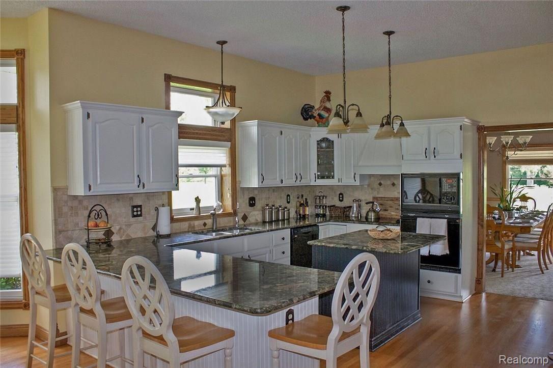 8096 Chilson Road Pinckney, MI 48169 - Photo 10 of 46 Spacious Kitchen