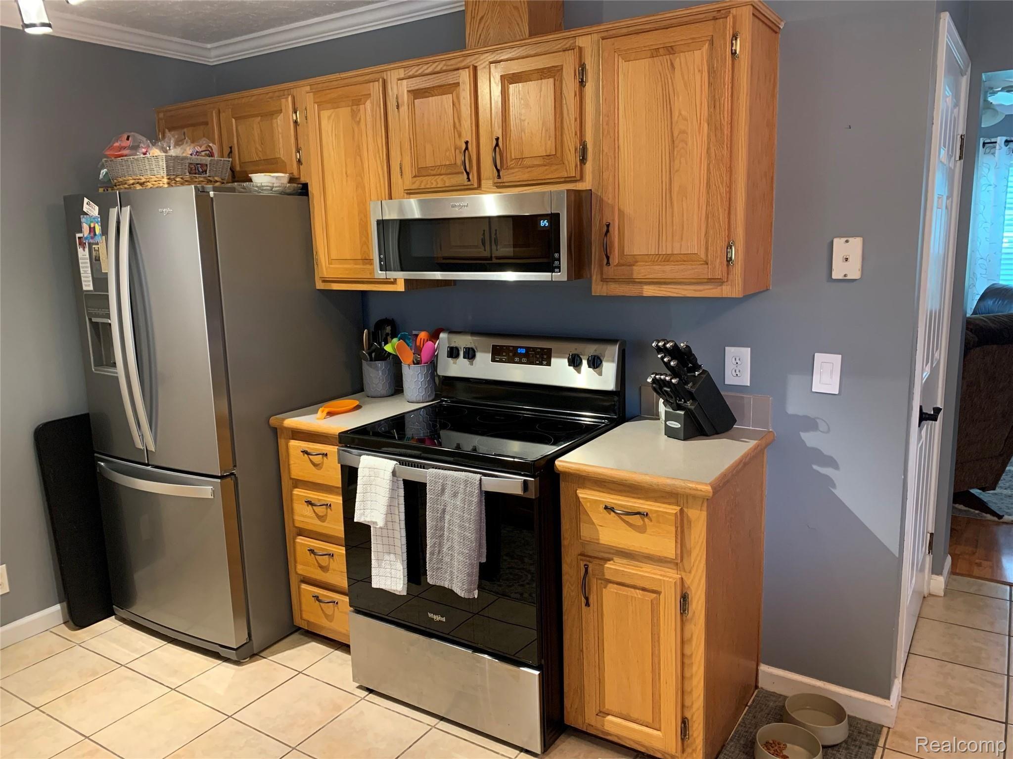 210 Davis Lake Road Lapeer, MI 48446 - Photo 10 of 22 67F378A6-05E3-41A5-9AAE-E5C929A2DA9D.jpeg