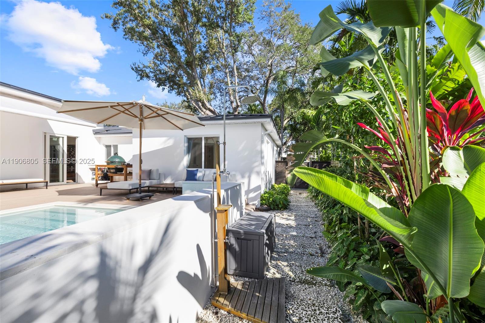 11370 Northeast 8th Avenue Biscayne Park, FL 33161 - Photo 35 of 48 outdoor shower