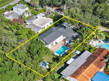 an aerial view of multiple house