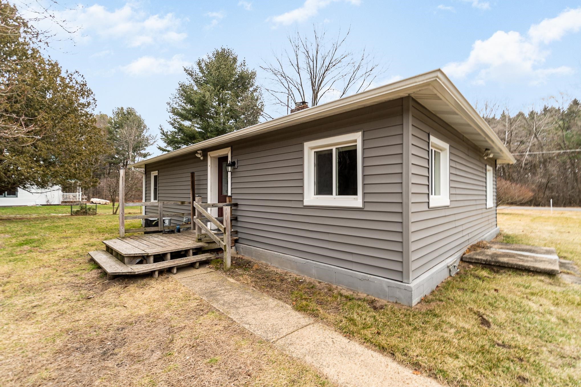 646 South Patterson Road Midland, MI 48640 - Photo 22 of 48