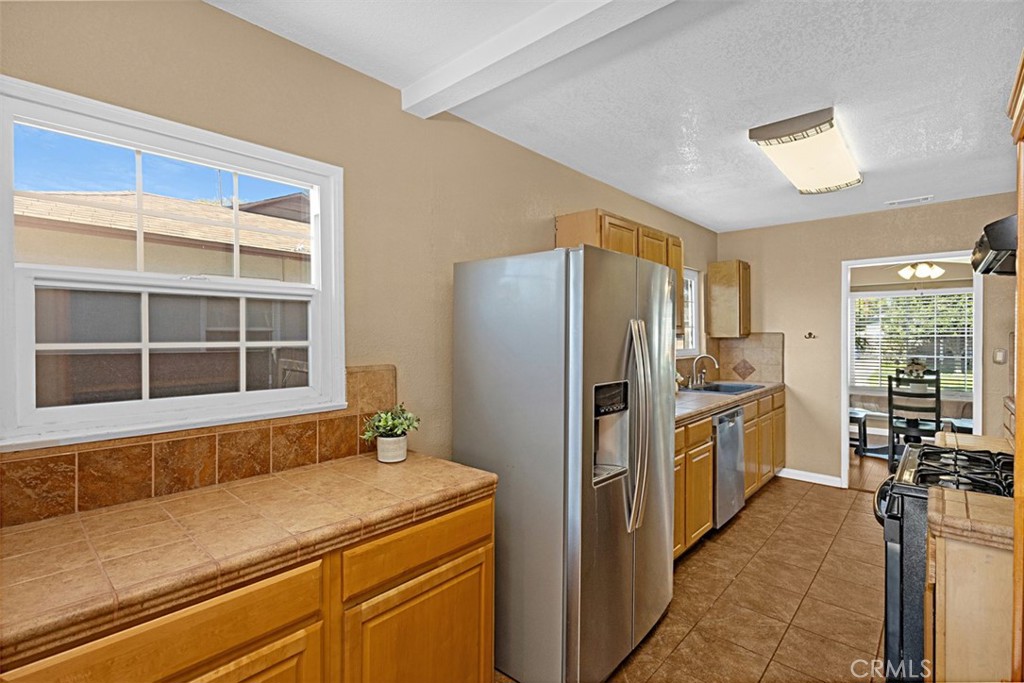 6008 Village Road Lakewood, CA 90713 - Photo 12 of 28