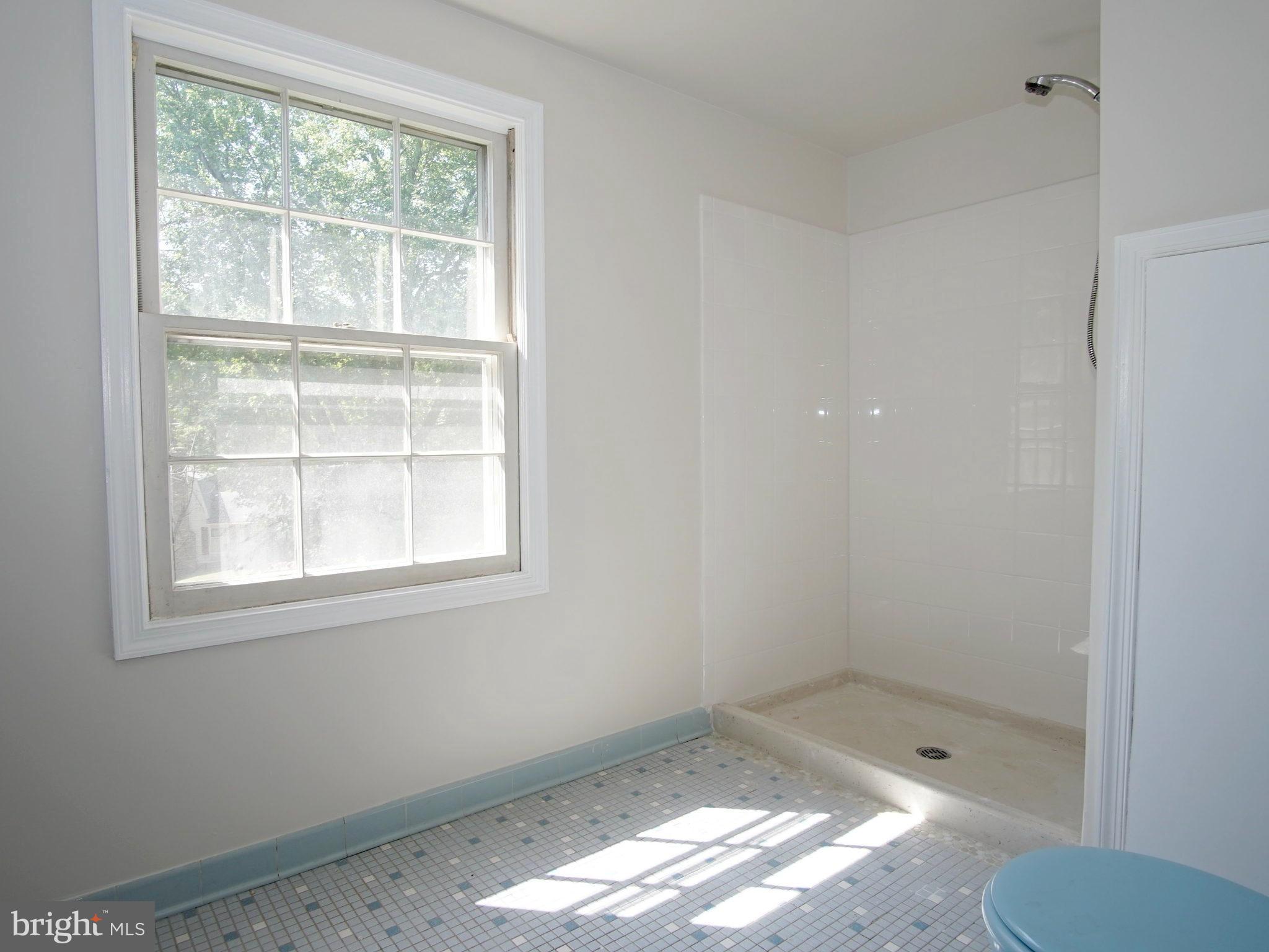 2816 Hewitt Avenue Silver Spring, MD 20906 - Photo 17 of 29 Bath (Master)