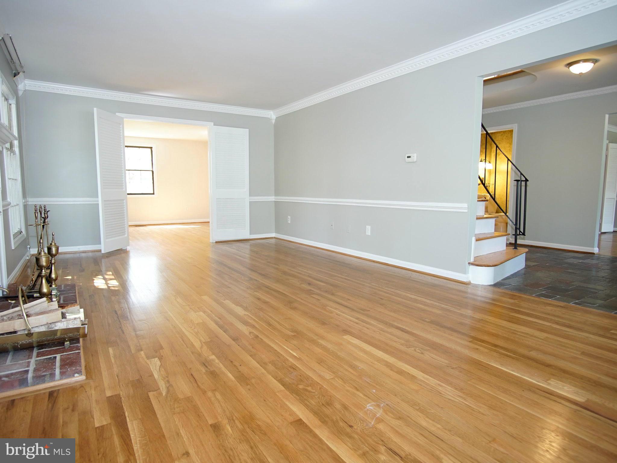 2816 Hewitt Avenue Silver Spring, MD 20906 - Photo 4 of 29 Living Room