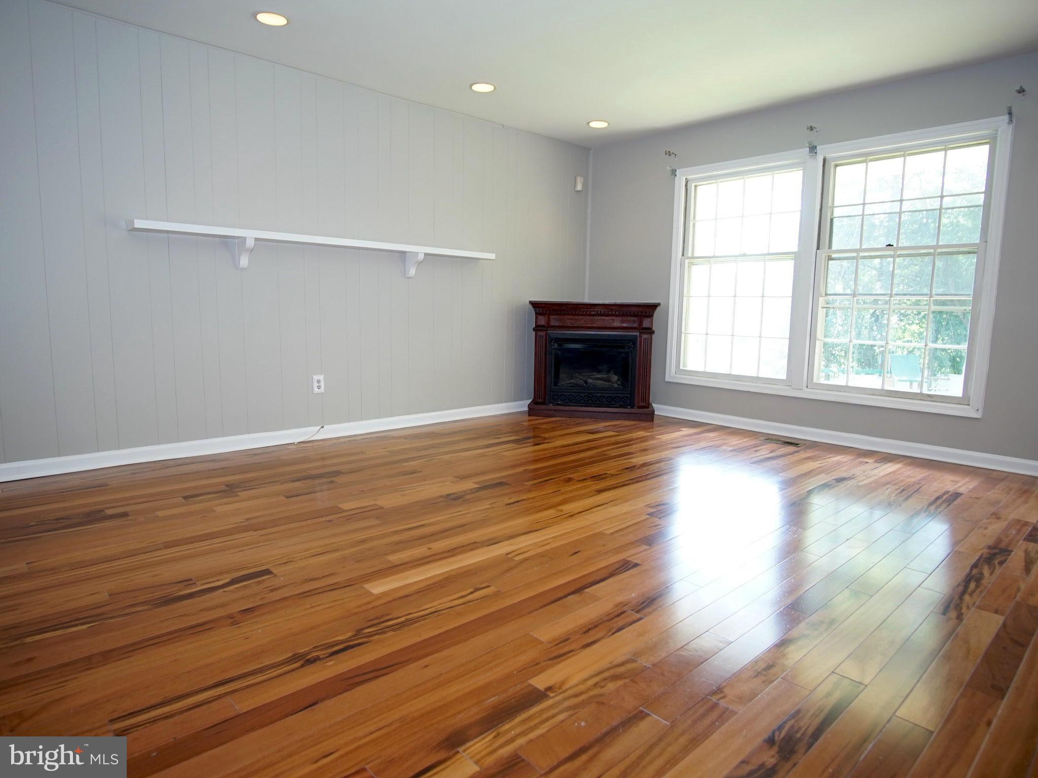 2816 Hewitt Avenue Silver Spring, MD 20906 - Photo 7 of 29 Family Room