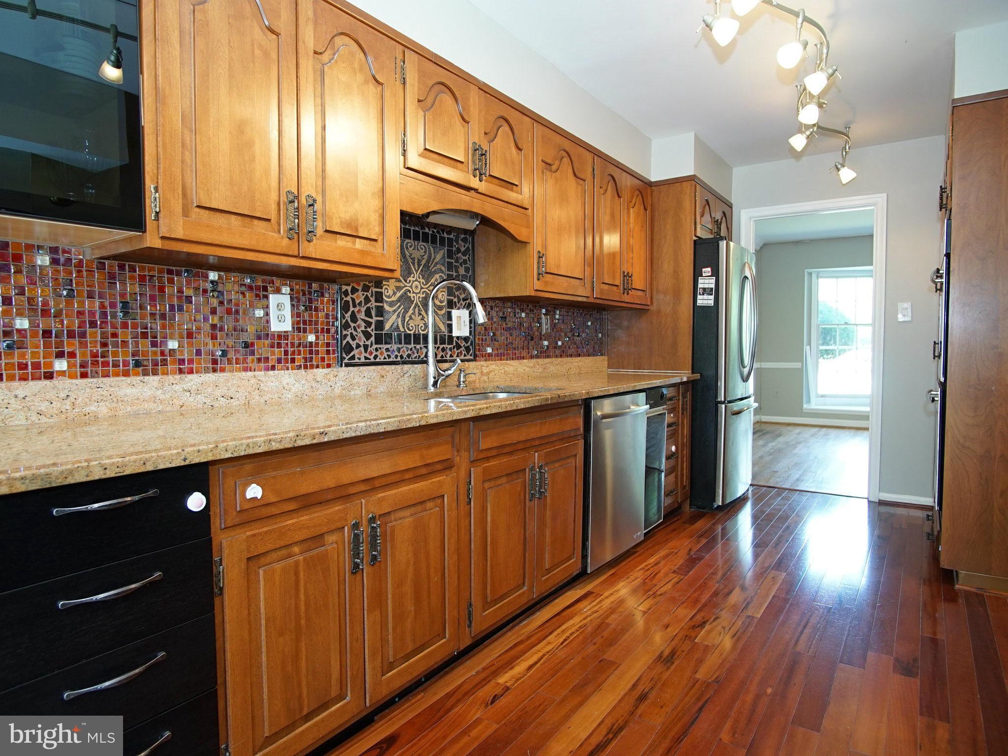 2816 Hewitt Avenue Silver Spring, MD 20906 - Photo 10 of 29 Kitchen