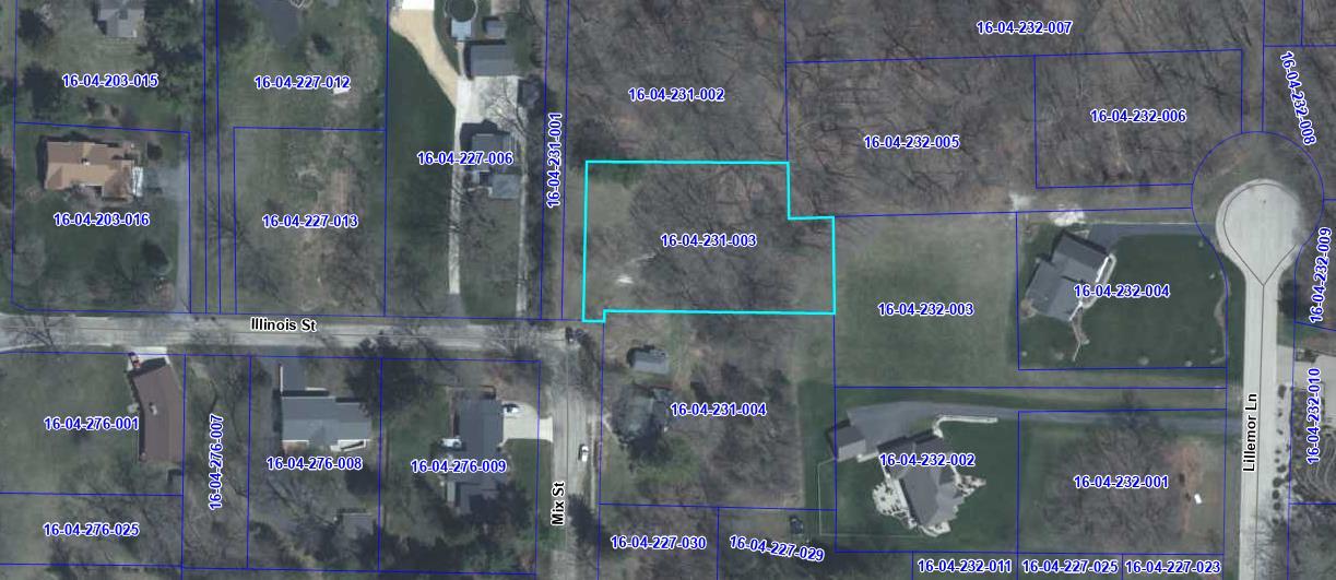 980 Illinois Street Oregon, IL 61061 - Photo 2 of 2 a bathroom with a glass door