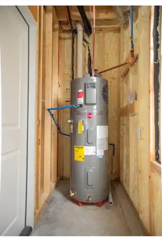 63 Progressive Street Worcester, MA 01604 - Photo 20 of 22 a bathroom with a sink