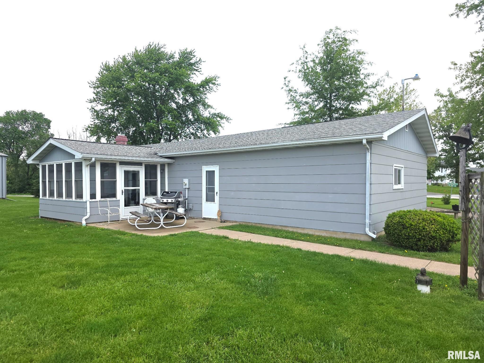 1455 Charlotte Road Macomb, IL 61455 - Photo 11 of 15
