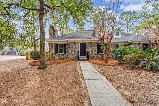 $302,000 | 2602 Joshua Circle, Beaufort, SC 29902