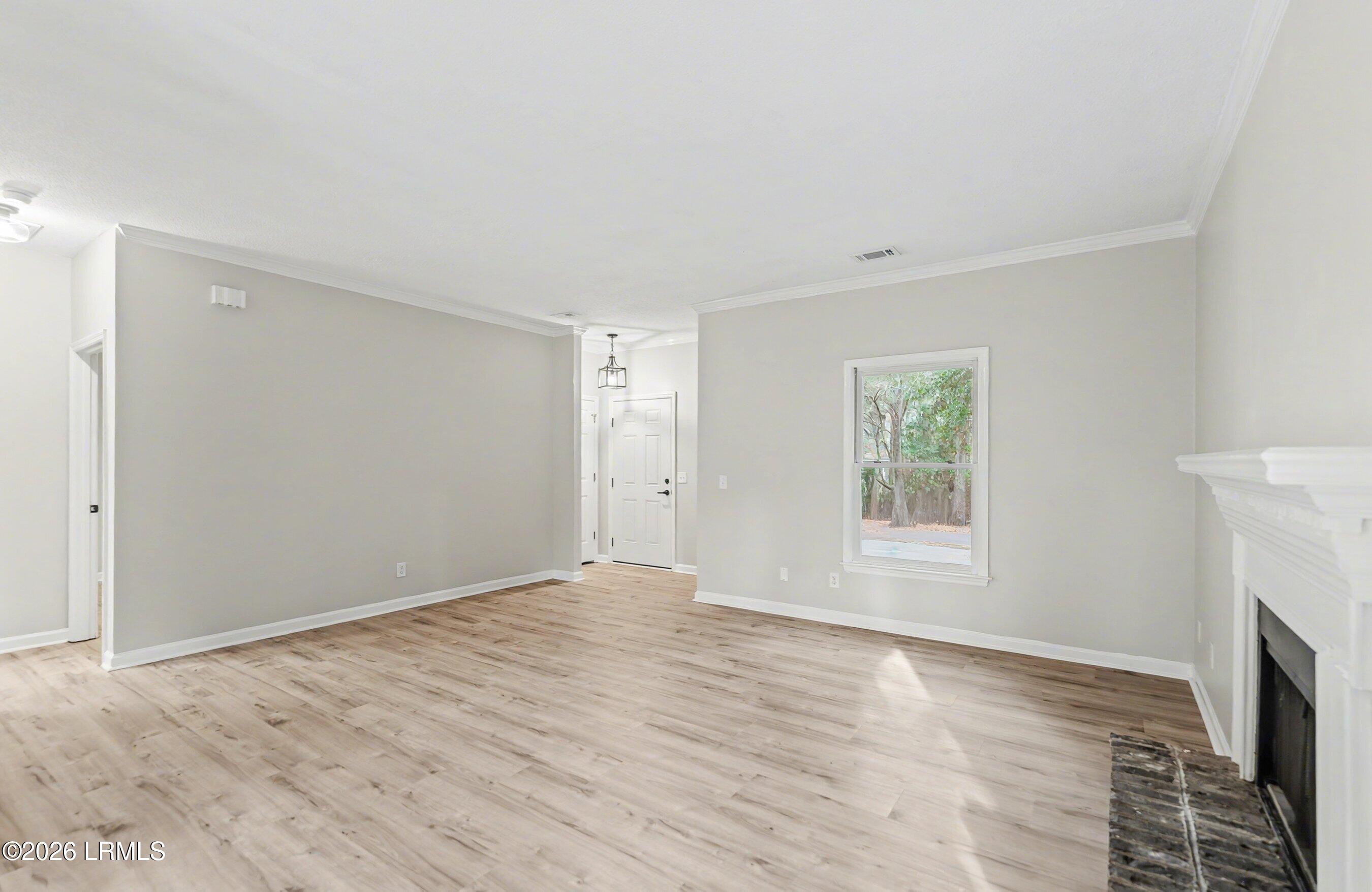 2602 Joshua Circle Beaufort, SC 29902 - Photo 6 of 41 DSC01954-30-1.jpg-SMALL