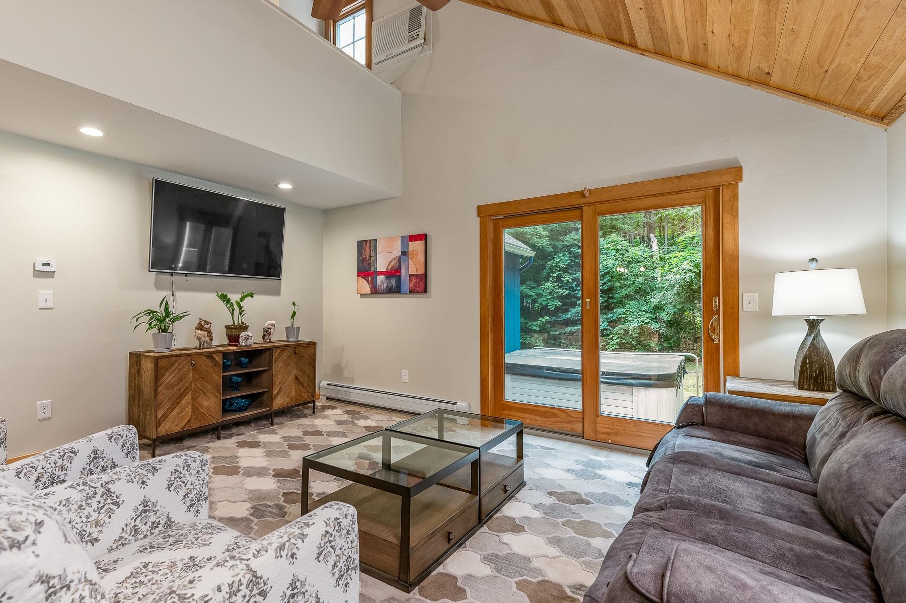 844 Second Crown Point Road Strafford, NH 03884 - Photo 8 of 37