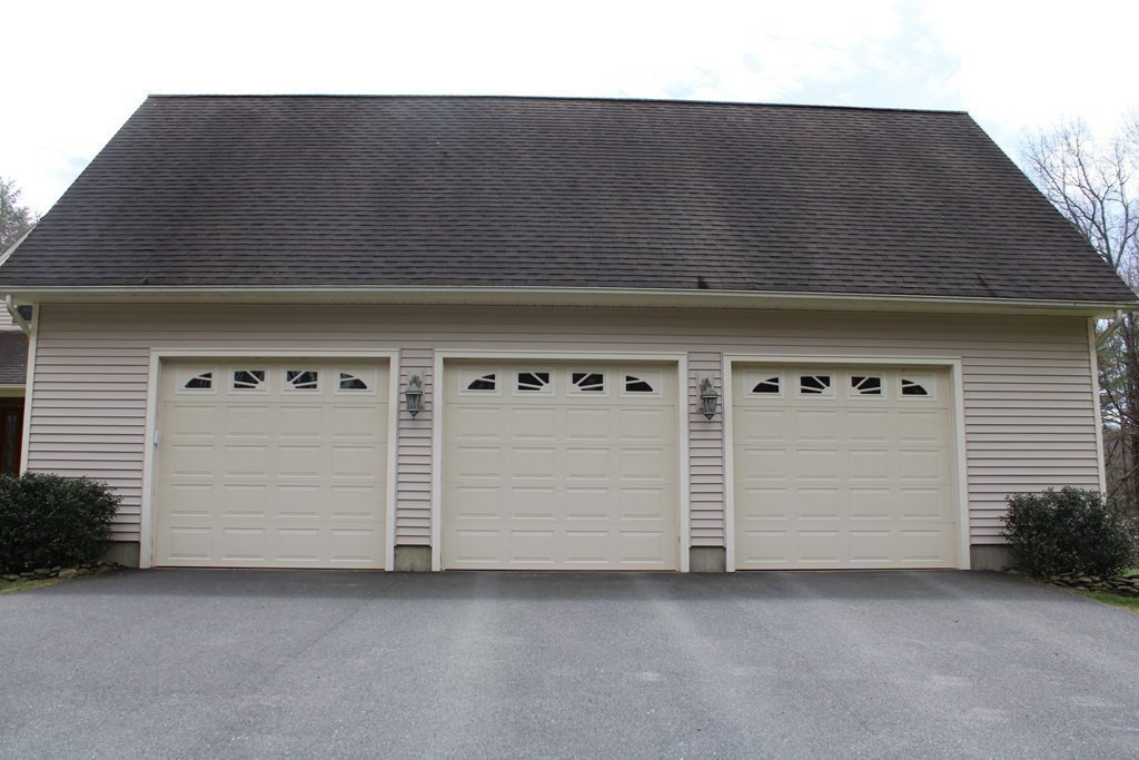 91 Hawks Road Deerfield, MA 01342 - Photo 3 of 25 Gallery Image 3