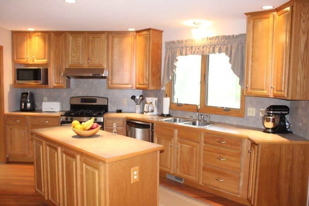 91 Hawks Road Deerfield, MA 01342 - Photo 8 of 25 Gallery Image 8