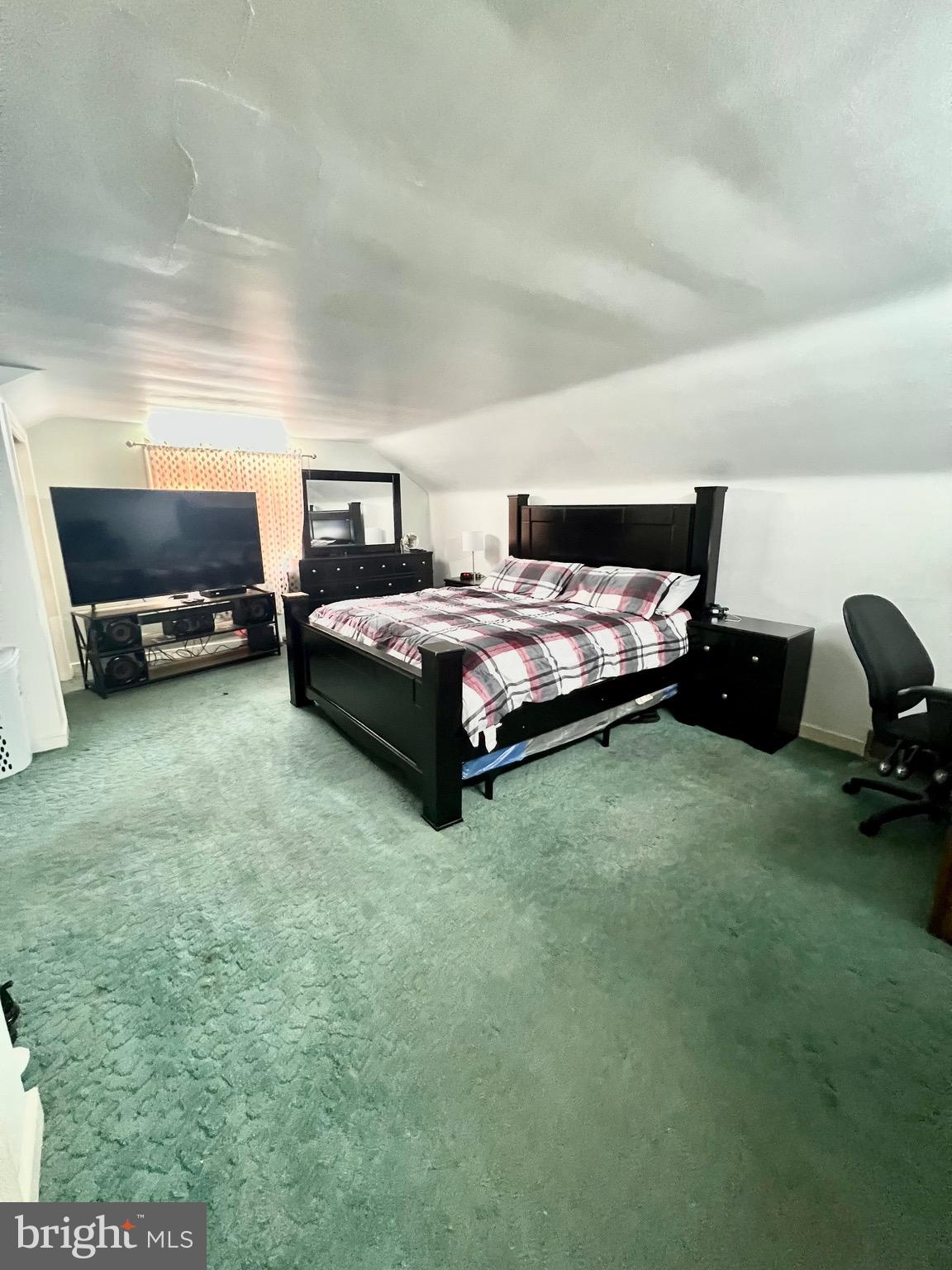 811 North 25th Street Reading, PA 19606 - Photo 23 of 28