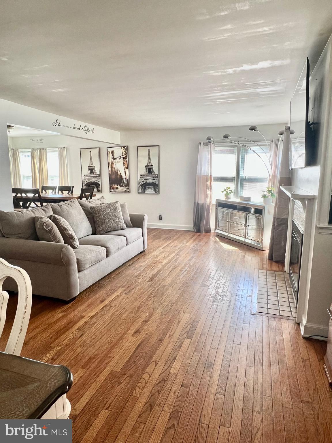 811 North 25th Street Reading, PA 19606 - Photo 5 of 28