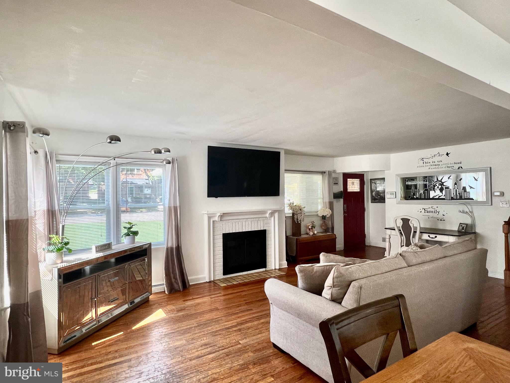 811 North 25th Street Reading, PA 19606 - Photo 7 of 28