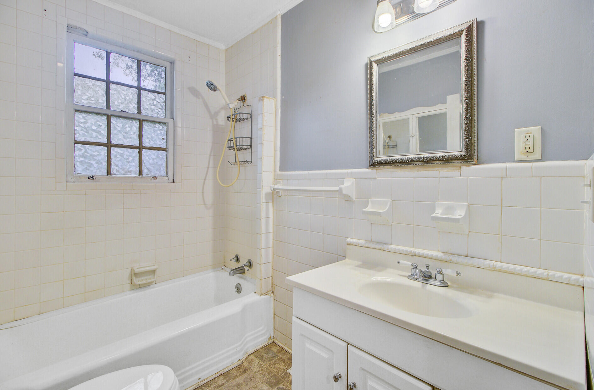 306 Perry Road Walterboro, SC 29488 - Photo 9 of 25 19_19_mls