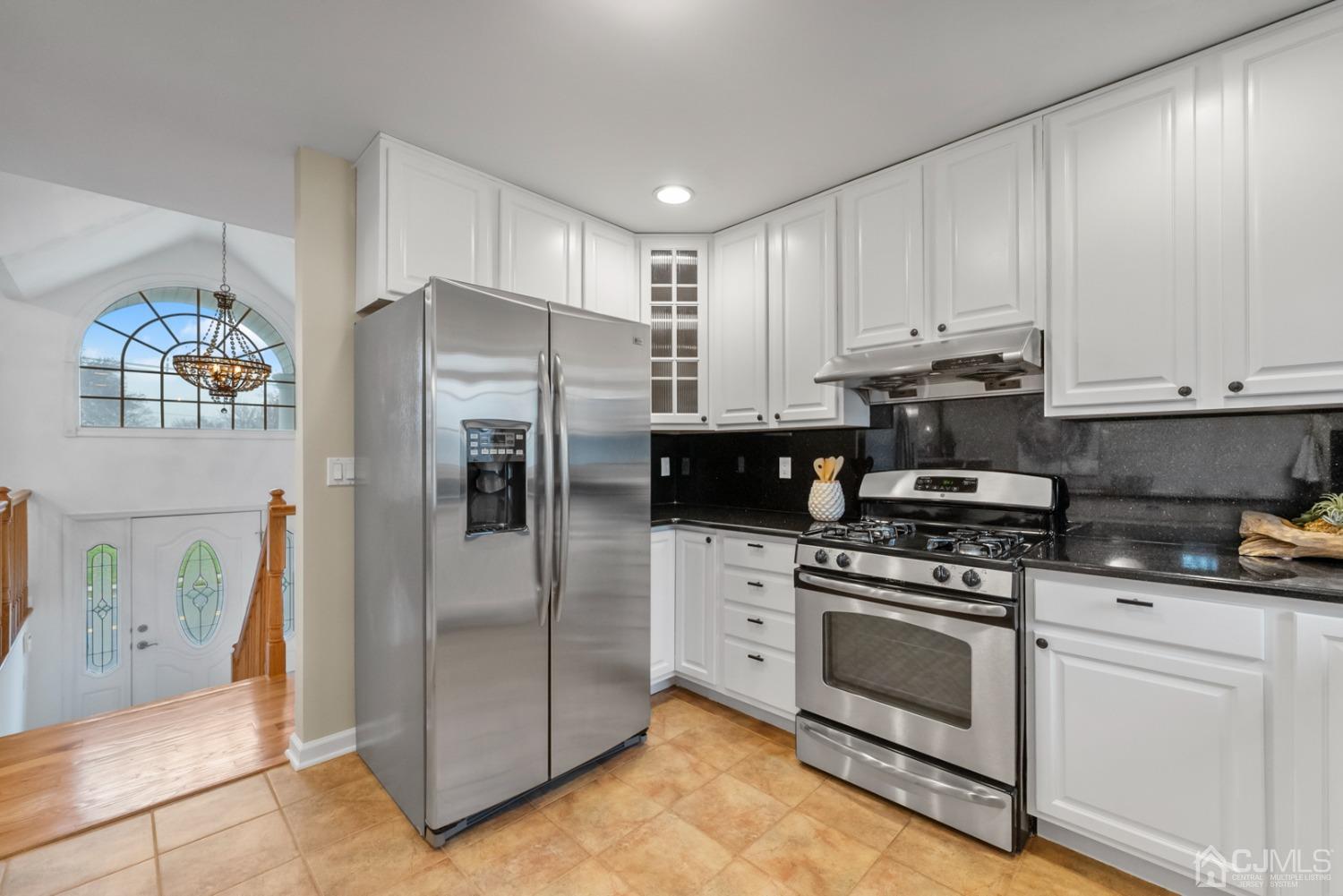 775 Inman Avenue Colonia, NJ 07067 - Photo 13 of 39 Gallery Image 13