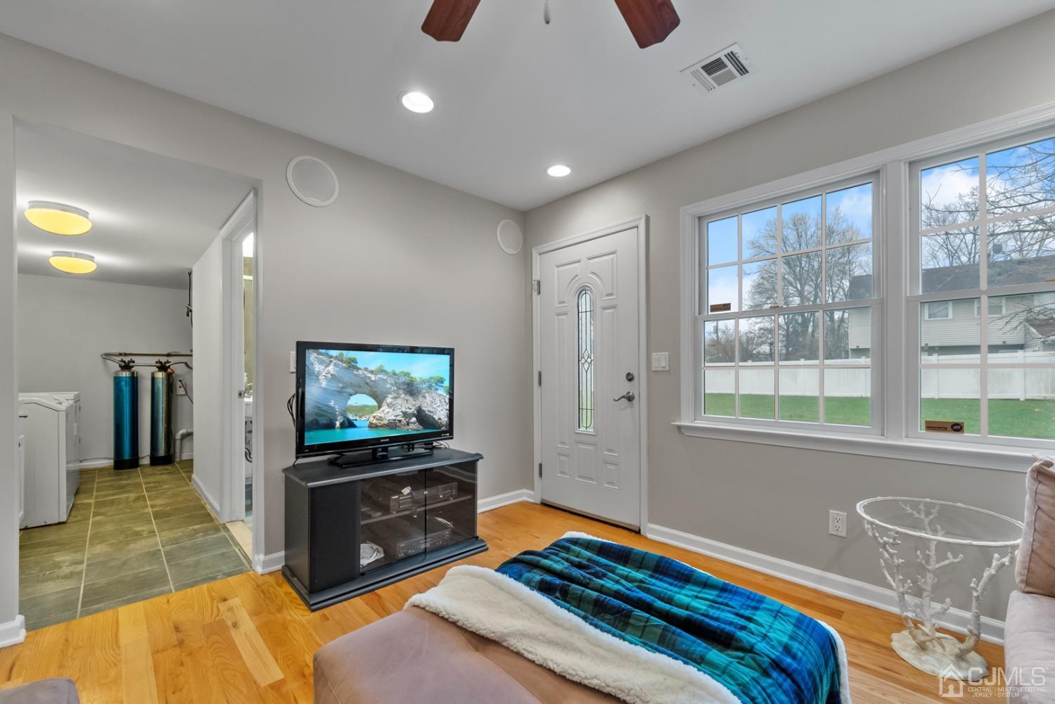 775 Inman Avenue Colonia, NJ 07067 - Photo 26 of 39 Gallery Image 26