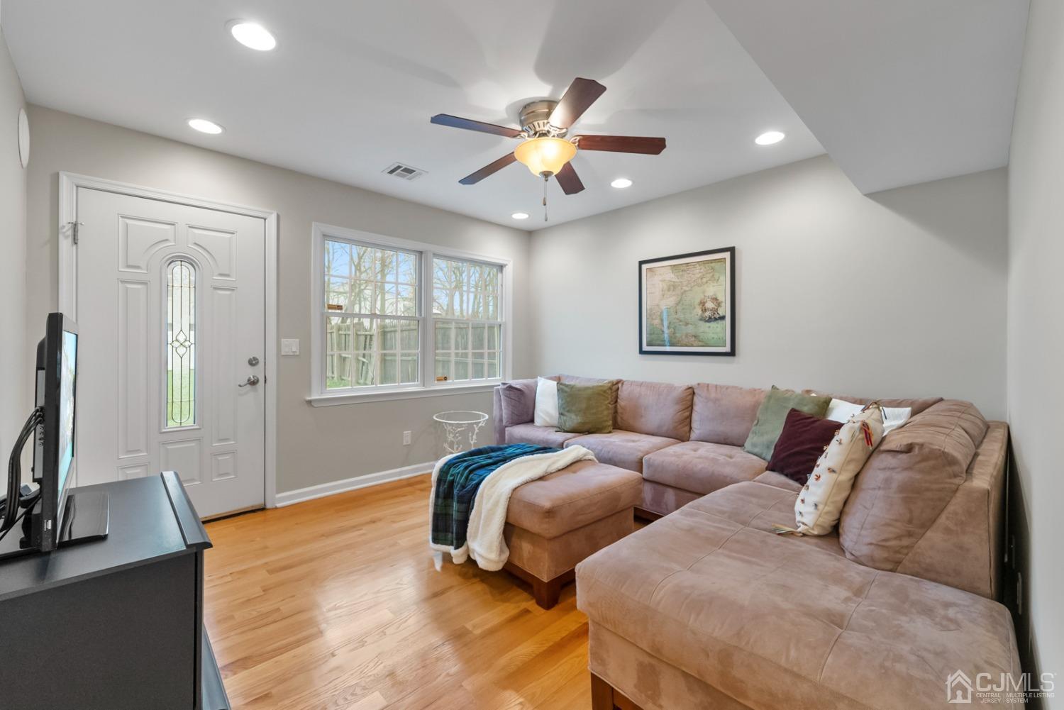 775 Inman Avenue Colonia, NJ 07067 - Photo 27 of 39 Gallery Image 27