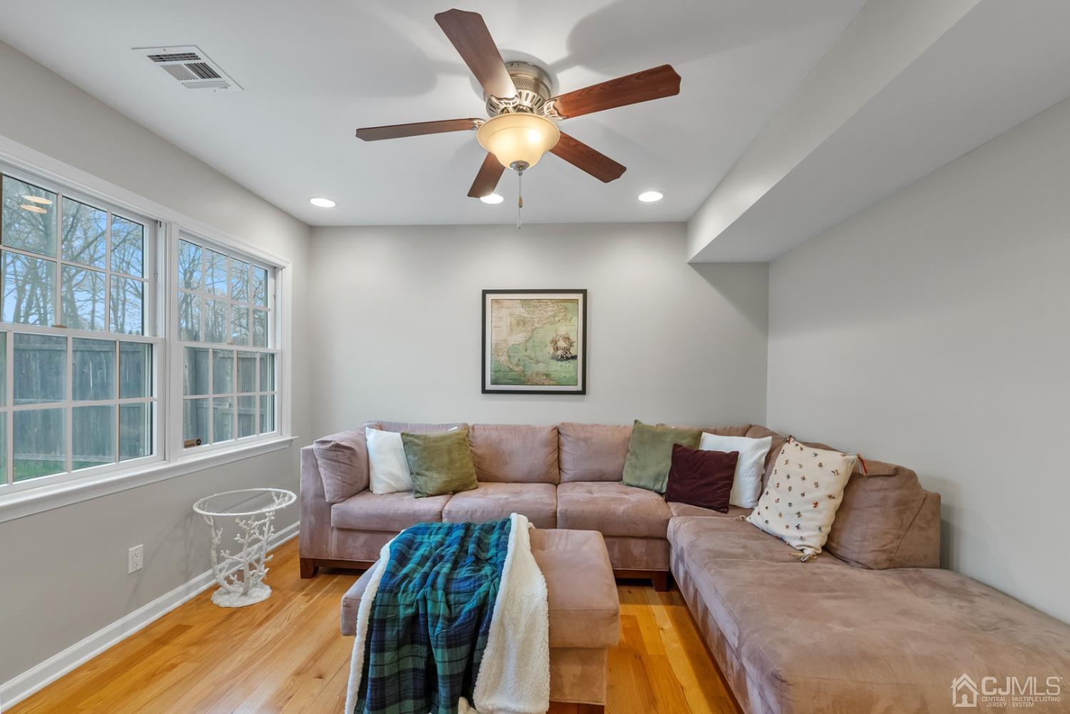 775 Inman Avenue Colonia, NJ 07067 - Photo 28 of 39 Gallery Image 28