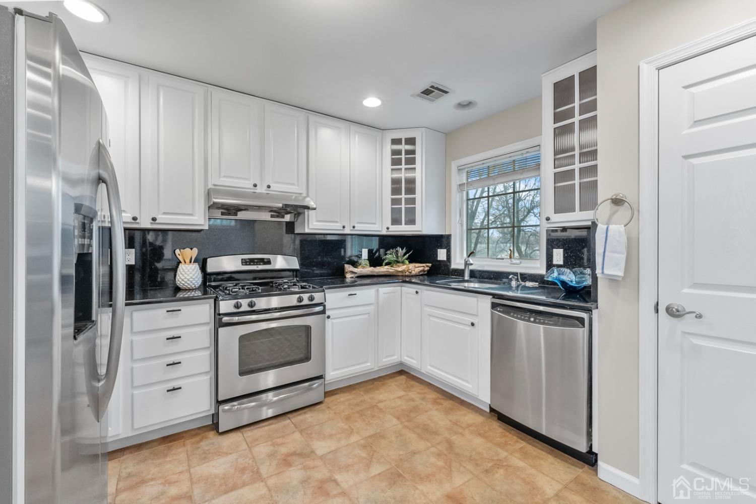 775 Inman Avenue Colonia, NJ 07067 - Photo 10 of 39 Kitchen on level 2