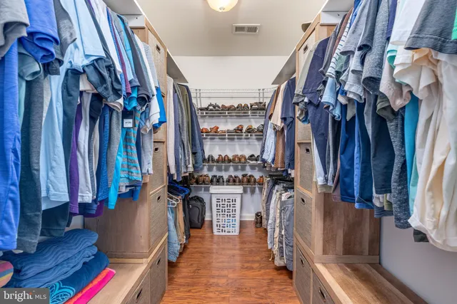 $525,000 | 124 Chandlers Glen Drive, Bunker Hill, WV 25413