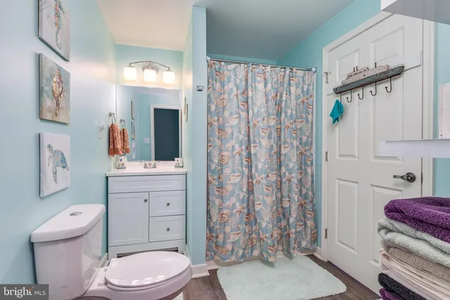 $525,000 | 124 Chandlers Glen Drive, Bunker Hill, WV 25413