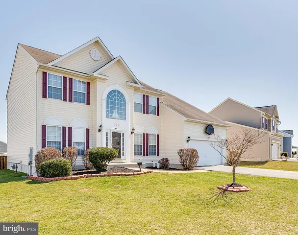 $525,000 | 124 Chandlers Glen Drive, Bunker Hill, WV 25413