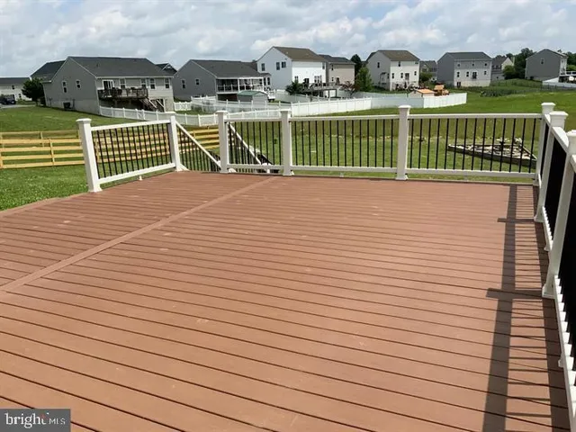 $525,000 | 124 Chandlers Glen Drive, Bunker Hill, WV 25413