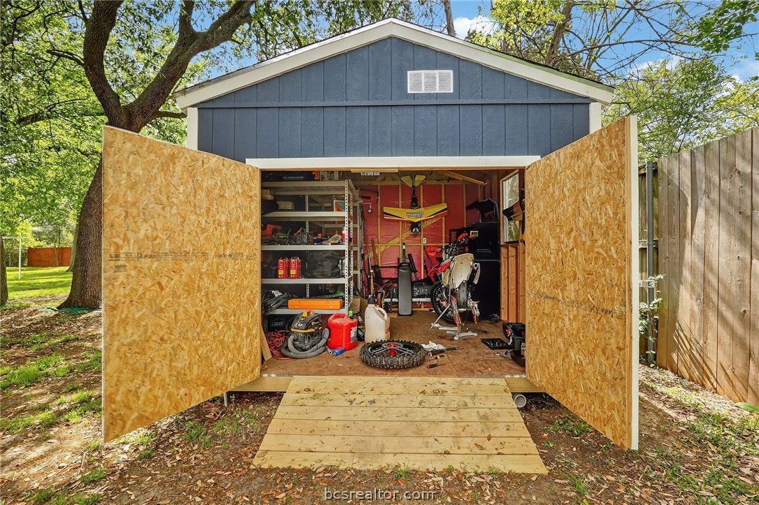 913 Park Lane Bryan, TX 77802 - Photo 41 of 50