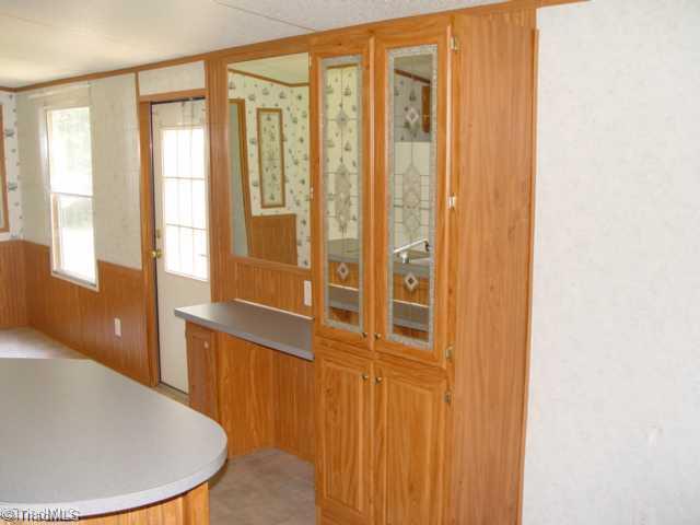 401 Lillard Road Ruffin, NC 27326 - Photo 4 of 16 Kitchen.