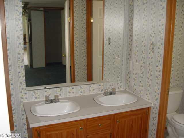 401 Lillard Road Ruffin, NC 27326 - Photo 8 of 16 Master Bath/Spa.