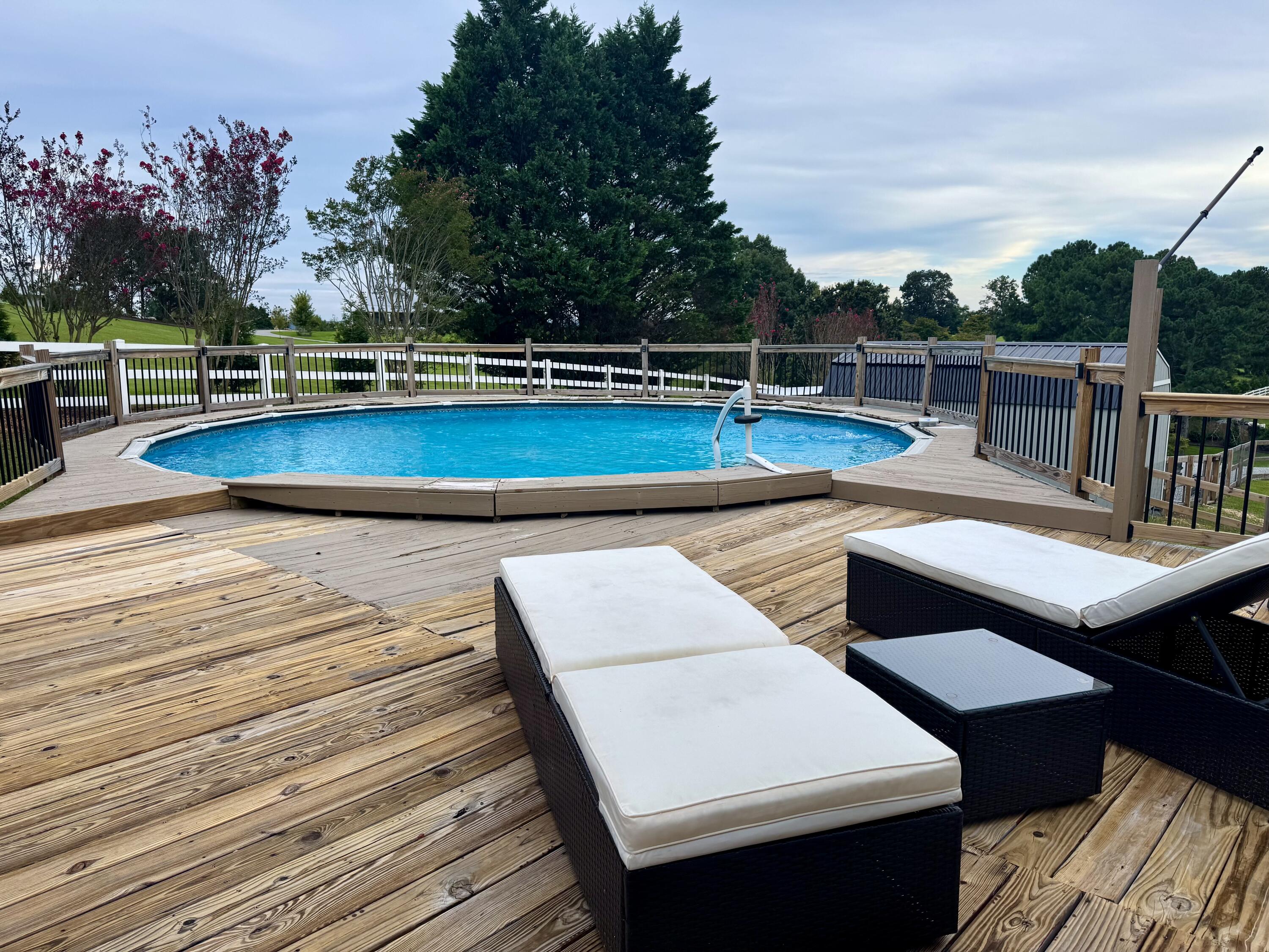 974 Grassy Branch Road Dayton, TN 37321 - Photo 21 of 38 19- Pool