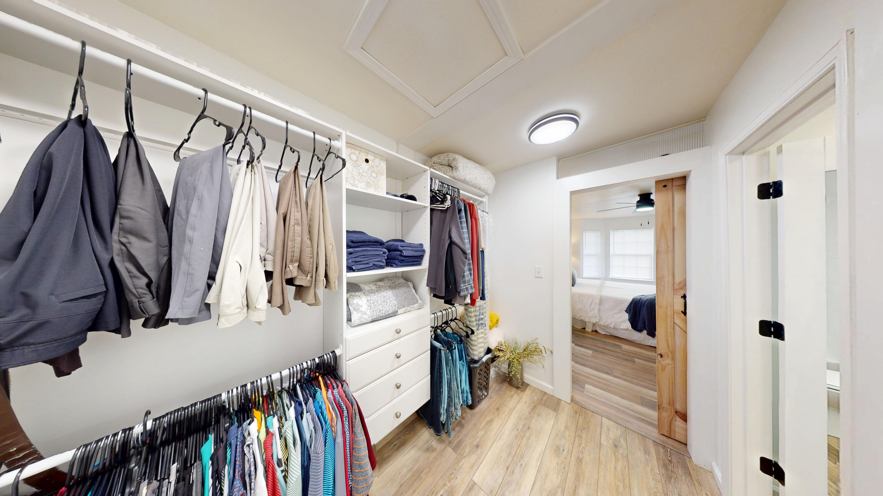974 Grassy Branch Road Dayton, TN 37321 - Photo 10 of 38 8- Master Closet