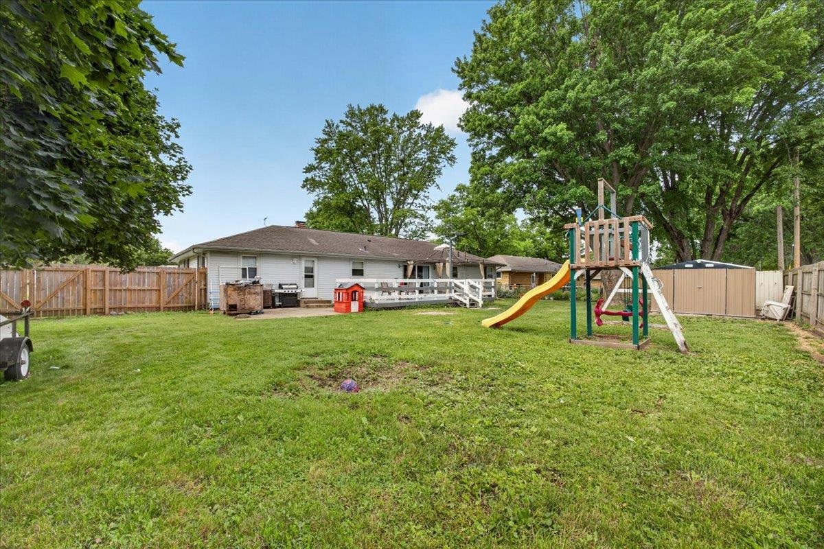 879 East Inman Parkway Beloit, WI 53511 - Photo 35 of 35