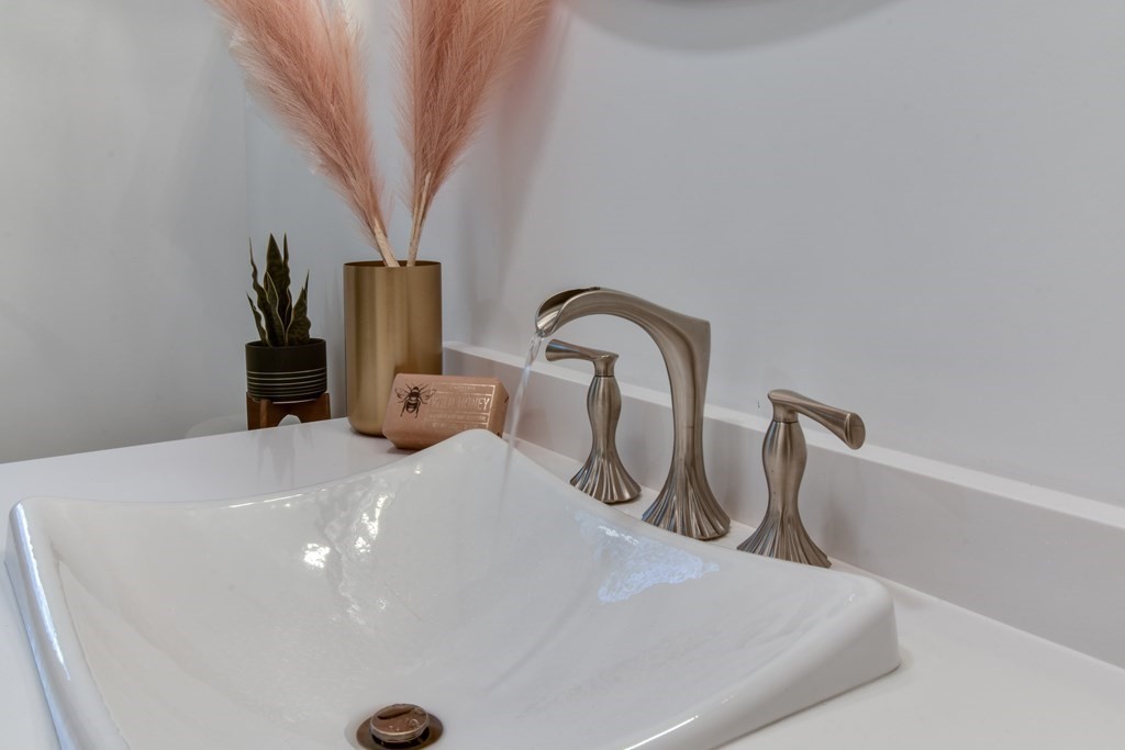11 Polk Road Winchester, MA 01890 - Photo 12 of 29 Gallery Image 12