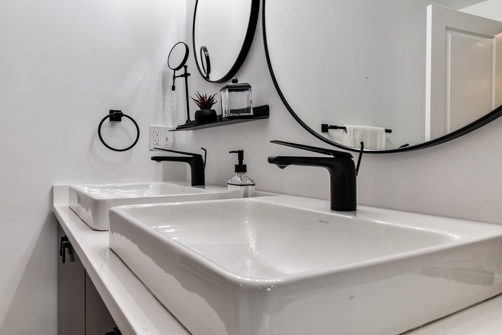 11 Polk Road Winchester, MA 01890 - Photo 19 of 29 Gallery Image 19