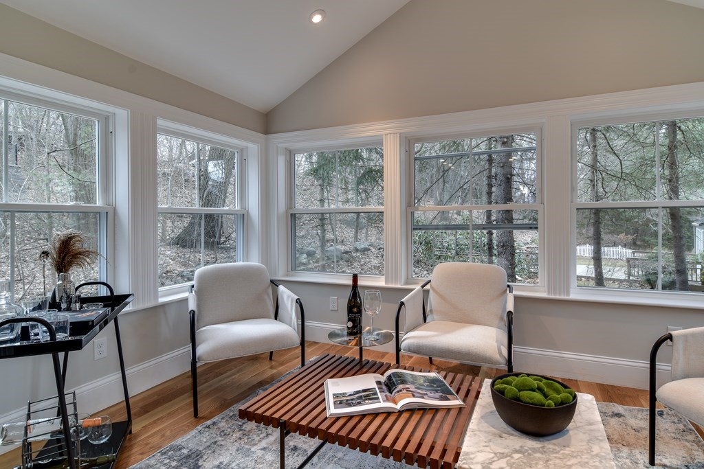 11 Polk Road Winchester, MA 01890 - Photo 9 of 29 Gallery Image 9