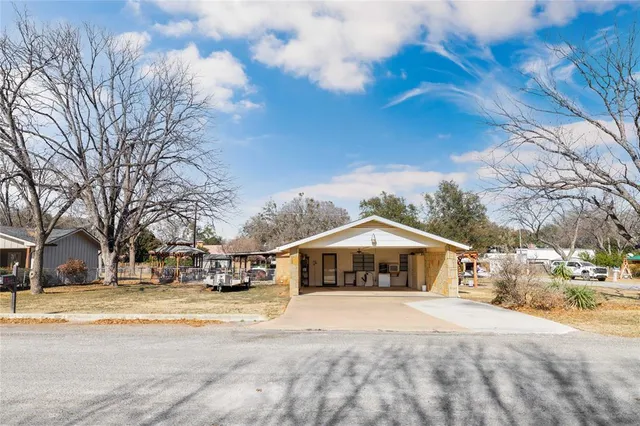 $325,000 | 108 South Harkey Street, San Saba, TX 76877