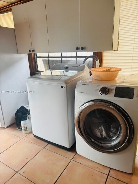 3915 Northwest 4th Terrace Miami, FL 33126 - Photo 29 of 42 a utility room with sink dryer and washer