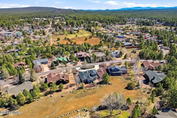 $949,450 | 880 Rainbow View Drive, Lakeside, AZ 85929