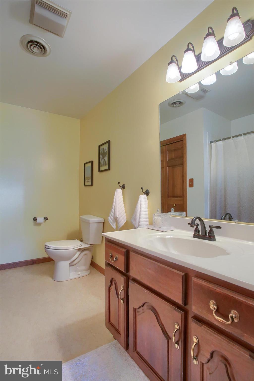 810 Acri Road Mechanicsburg, PA 17050 - Photo 36 of 50