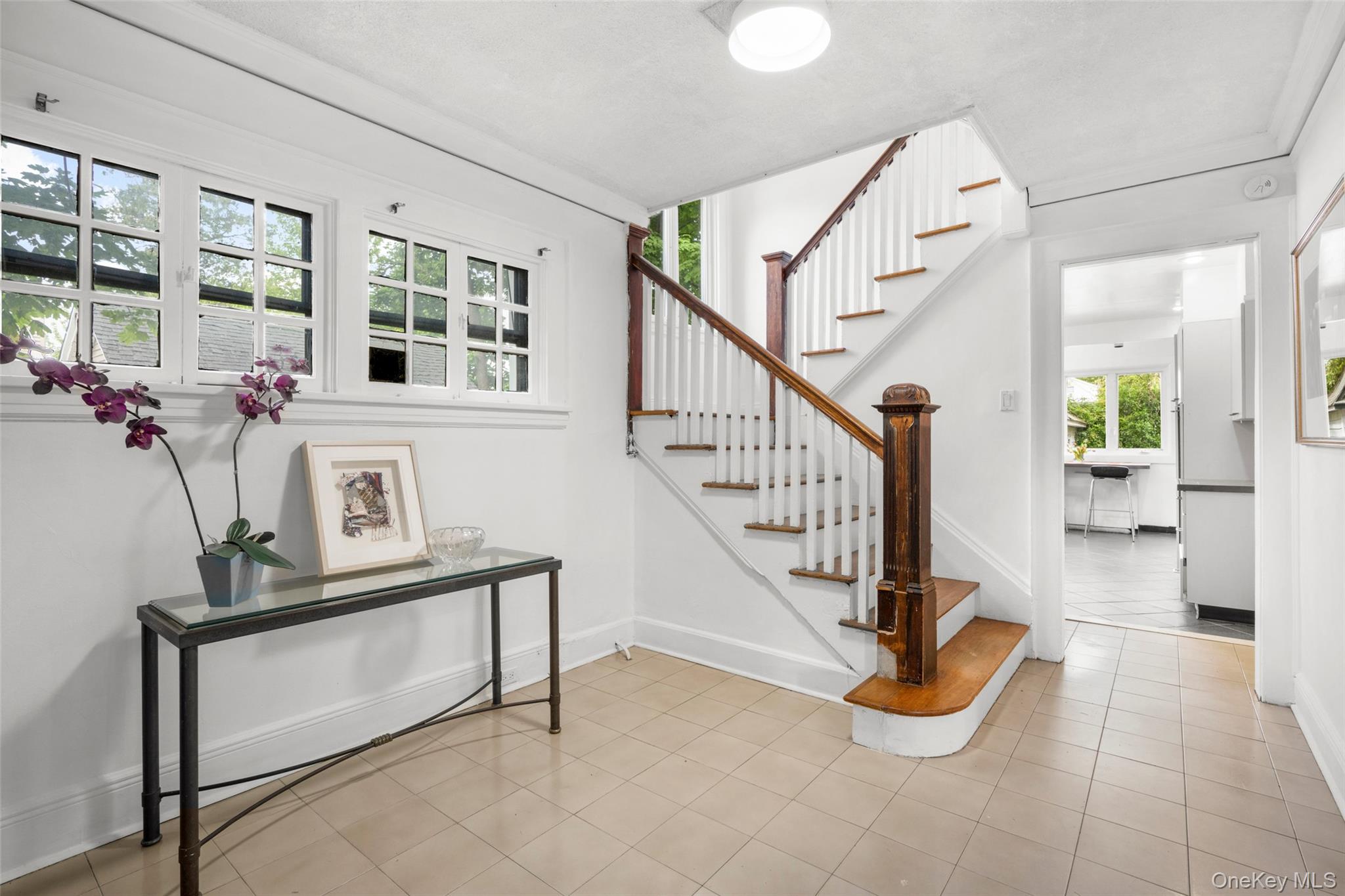 197 Coligni Avenue New Rochelle, NY 10801 - Photo 5 of 36